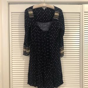 American Eagle Dress size medium navy print rayon 3/4 length sleeve